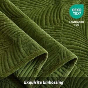 WARMDERN Ultrasonic Green Velvet Quilt Set King Size, Textured Quilt Leaf Pattern Modern Quilt Bedding Set, 3 Piece Soft lightweight Microfiber Bedspreads Coverlet for All Season, Green, 106x96 inches - Image 5