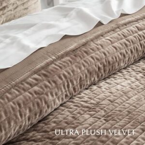 EVERGRACE Velvet Quilt Set King Size, Luxurious Soft Striped Channel Bedding Set, Lightweight Velvet Comforter for All Season, Oversized Bedspread Coverlet with 2 Matching Shams, Mocha Brown - Image 5