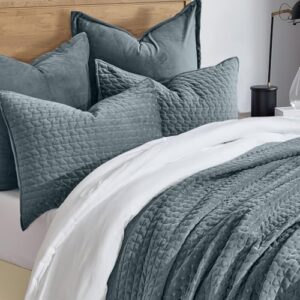 EVERGRACE Luxury Velvet Quilt Bedding Set Full Queen Size 3 Pieces with Pillow Shams, Soft Cross-Stitch Velvet Comforter Set, Lightweight Coverlet Bedspread for All Seasons, Stormy Blue - Image 6