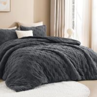Litanika Fluffy King Size Comforter Set Dark Grey, 3 Pieces Warm Sherpa Fleece Winter Bedding Set, Jacquard Checkered Plush Fuzzy Bed Set(1 Comforter, 2 Pillowcases)