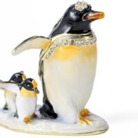 Hand Painted Trinket Box Enamel Vintage Jewelry Box Penguin Family Hinged Metal Jewelry Organizer Decorative Treasure Box Unique Gifts Family Souvenirs