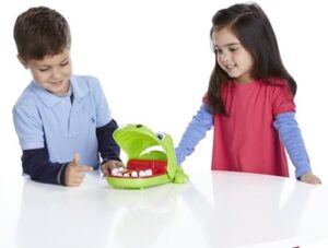 Hasbro Gaming Crocodile Dentist Kids Board Game, Ages 4 And Up (Amazon Exclusive) - Image 9