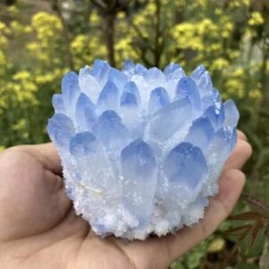 Natural Crystal Cluster Clear Quartz Mineral Crystal Cluster Cluster Healing Ornament Hue Reflection Feng Shui Home Decor (Blue) - Image 7