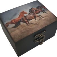 JB&C Premium Horse Jewelry Trinket Keepsake Box. Animal Home Decor, Gifts for Horse Lovers (3.75in HS)