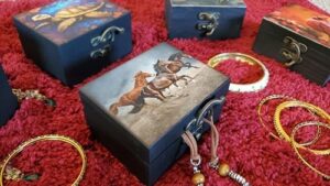 JB&C Premium Horse Jewelry Trinket Keepsake Box. Animal Home Decor, Gifts for Horse Lovers (3.75in HS) - Image 2