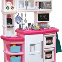 Step2 Great Gourmet Kids Kitchen Playset, Indoor/Outdoor Kitchenette, Interactive Play with Lights and Sounds, Made of Durable Plastic, Includes 33 Piece Toy Accessories, Toddlers 3+ Years Old, Pink